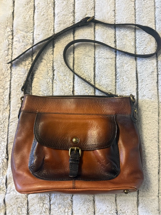 Patricia Nash Handbags - Patricia Nash Two-Tone Brown Leather Crossbody Shoulder Bag
